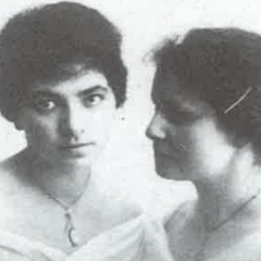 Karola's mother and sister