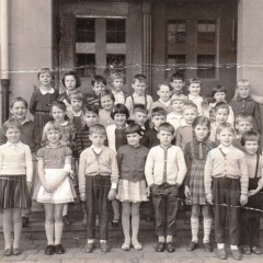 Saskia (second from left, back row) and classmates, Germany 1960